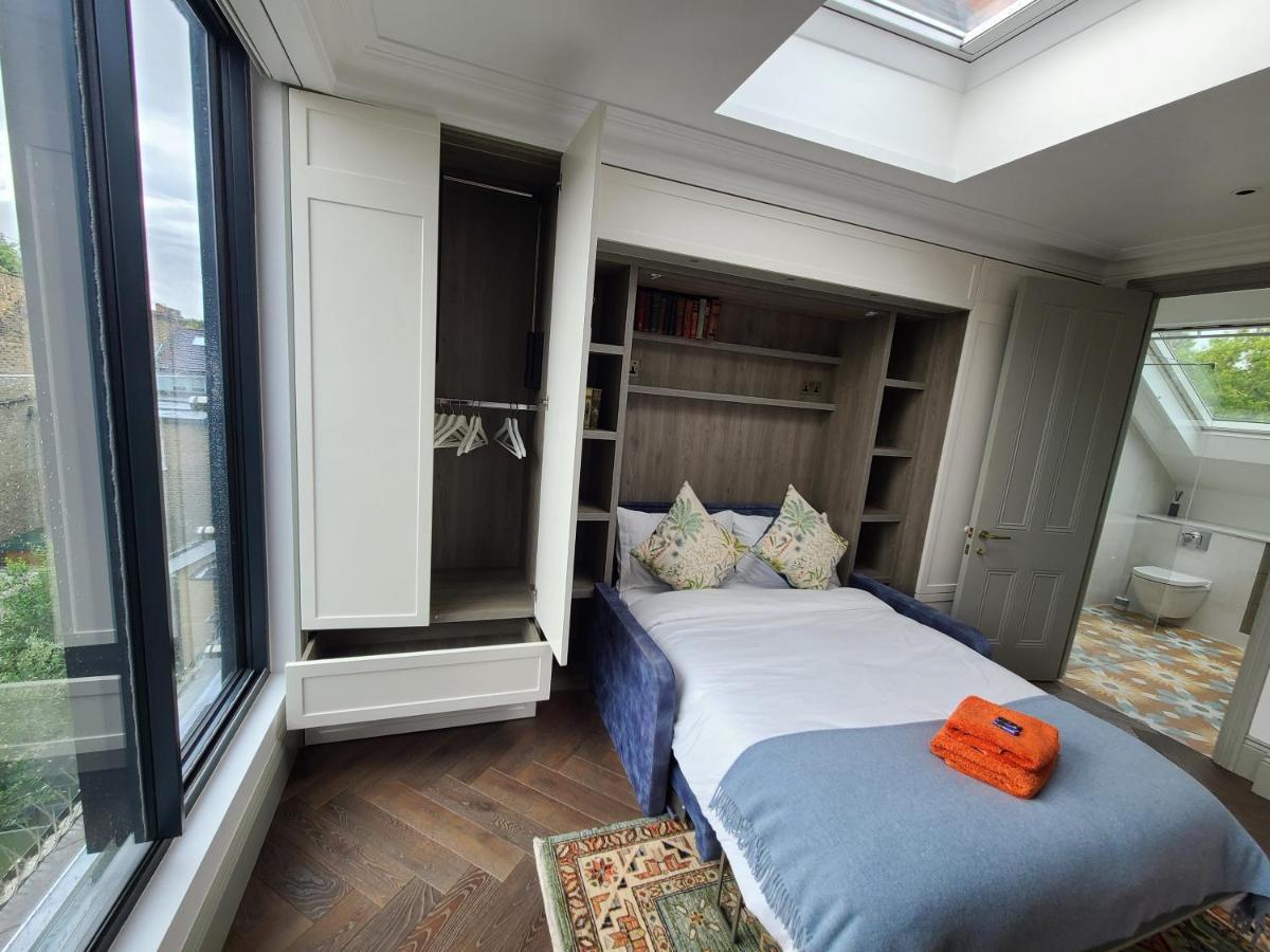 Boutique Linden Gardens 1st Floor And Loft Apartment London