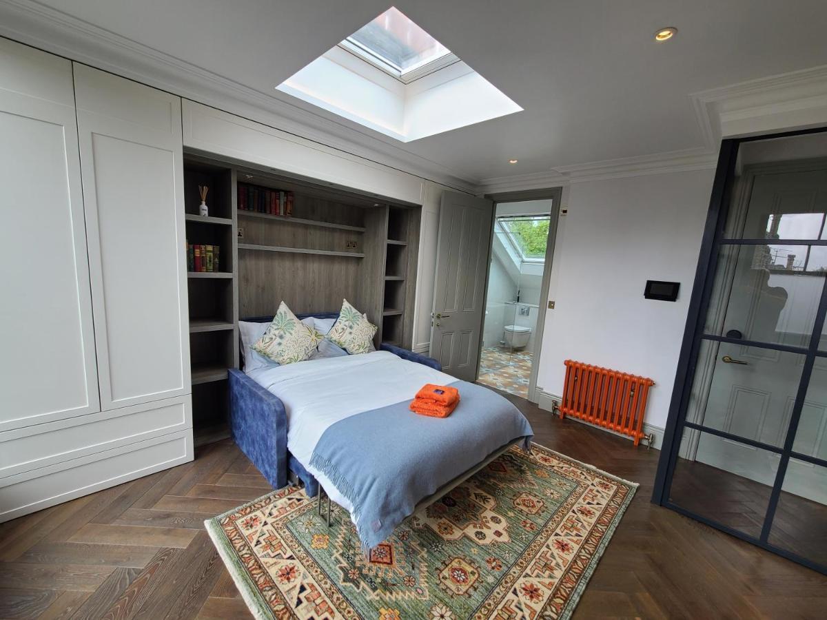 Boutique Linden Gardens 1st Floor And Loft Apartment London