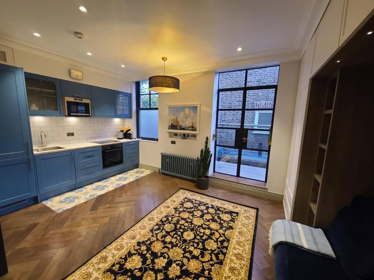 Apartment Boutique Linden Gardens 1st Floor And Loft *
