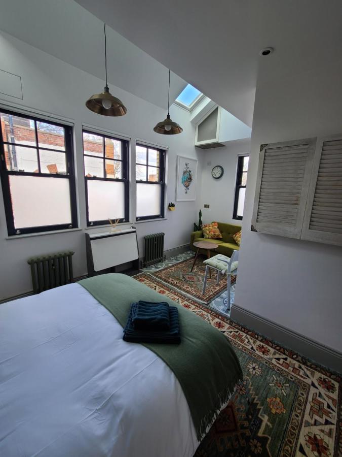 Boutique Linden Gardens 1st Floor And Loft Apartment *