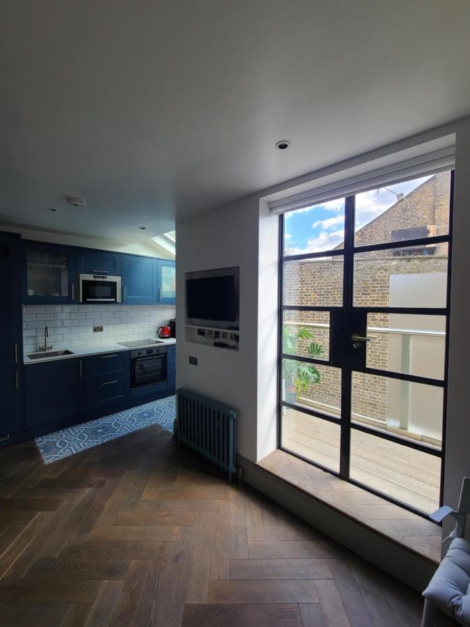 Boutique Linden Gardens 1st Floor And Loft Apartment *