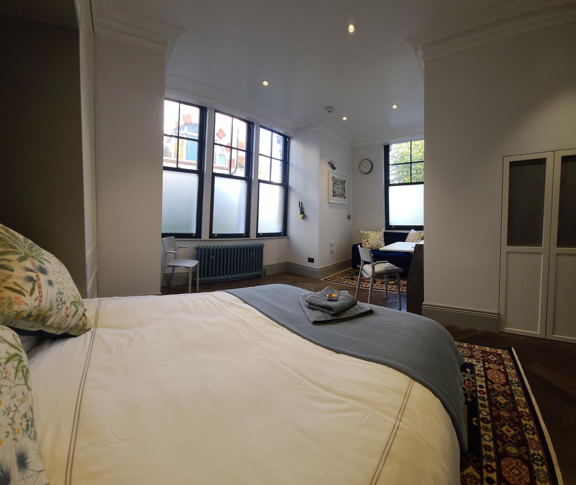 Boutique Linden Gardens 1st Floor And Loft *