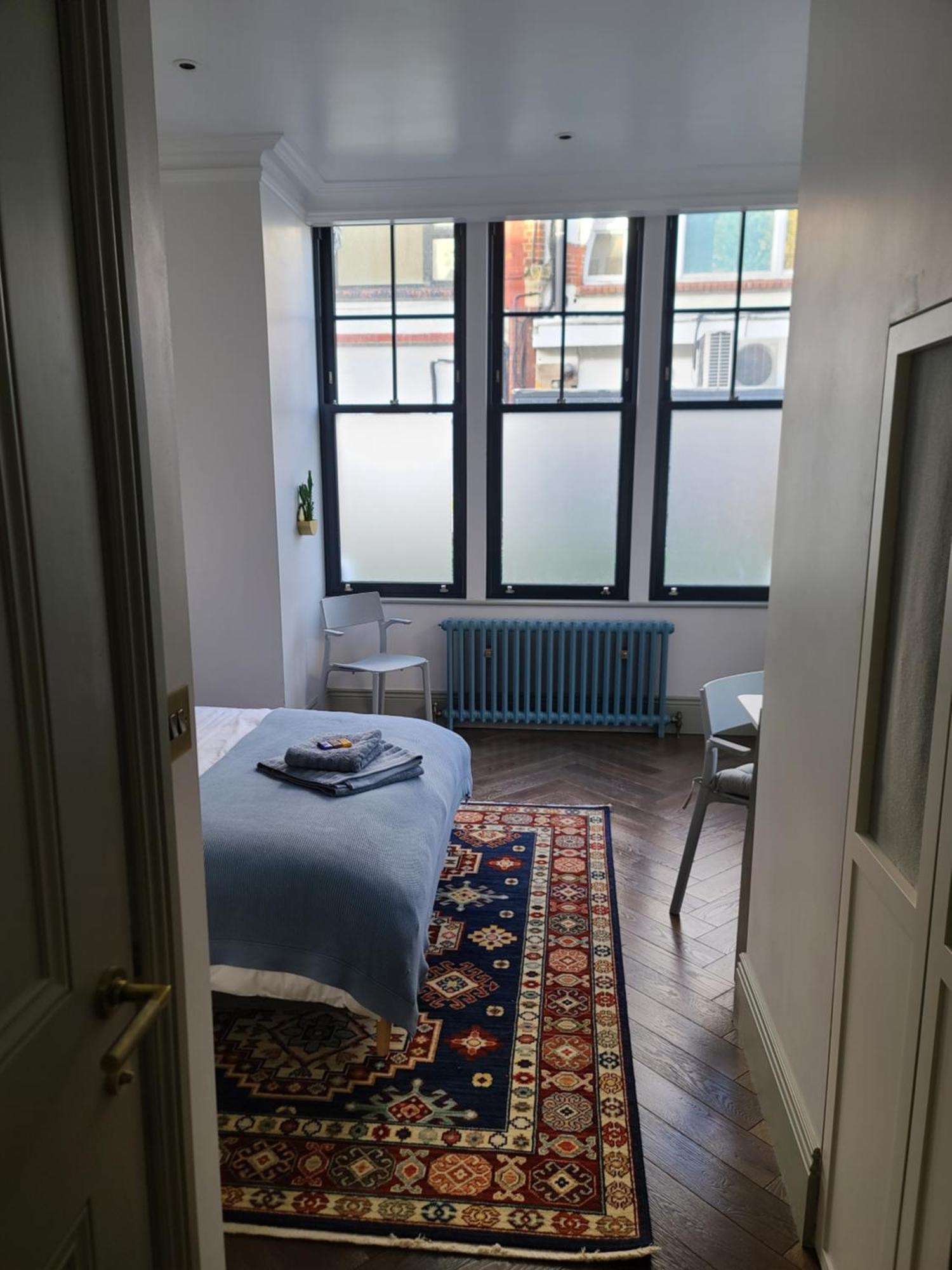 Apartment Boutique Linden Gardens 1st Floor And Loft *