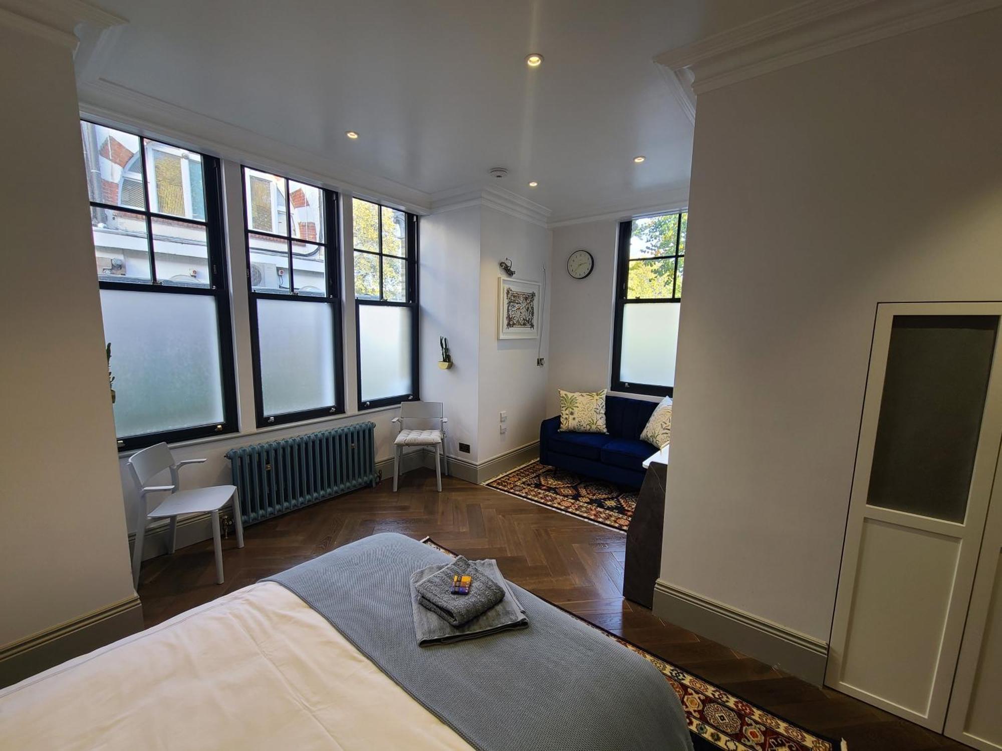 Apartment Boutique Linden Gardens 1st Floor And Loft