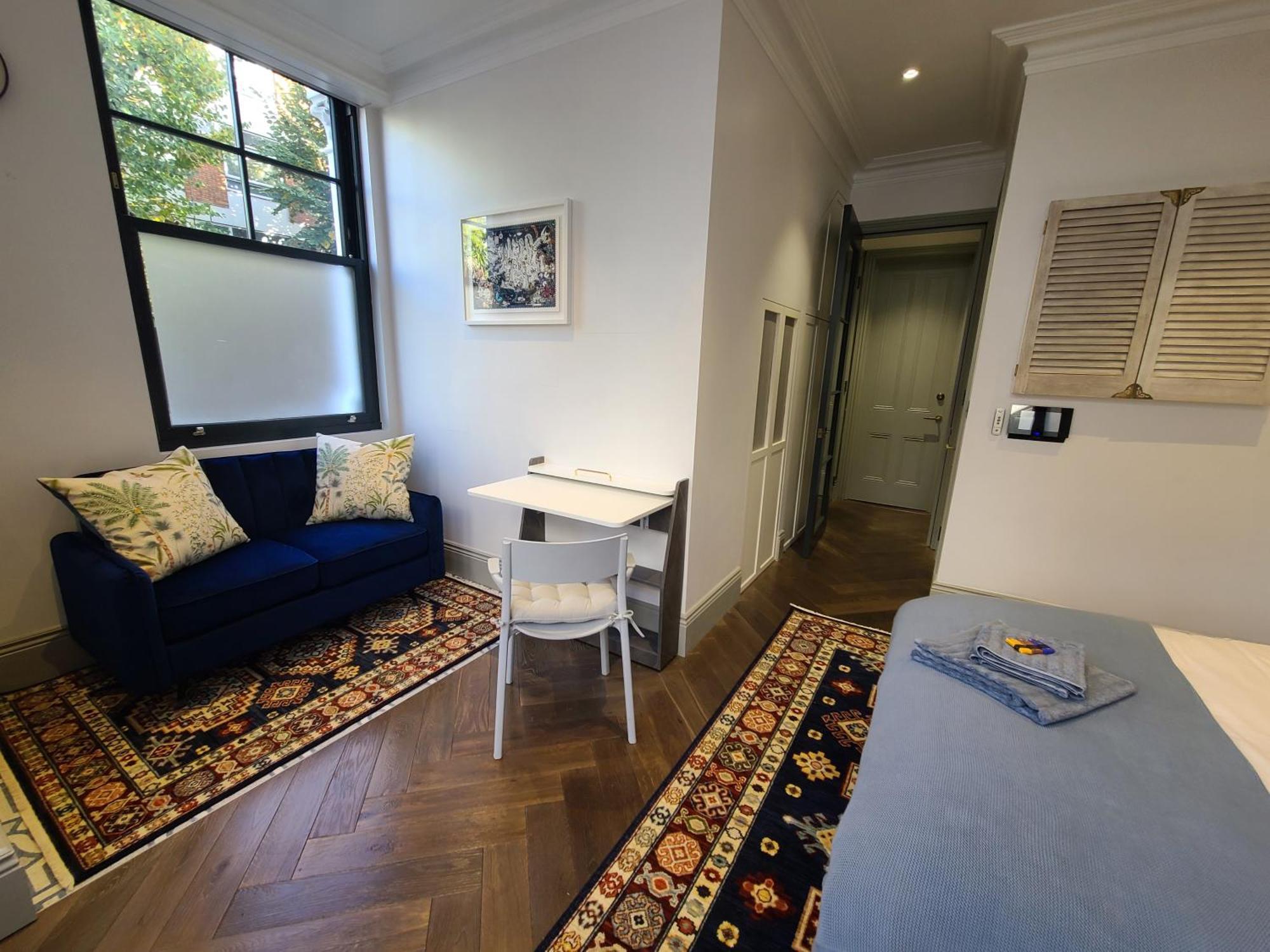 Apartment Boutique Linden Gardens 1st Floor And Loft *
