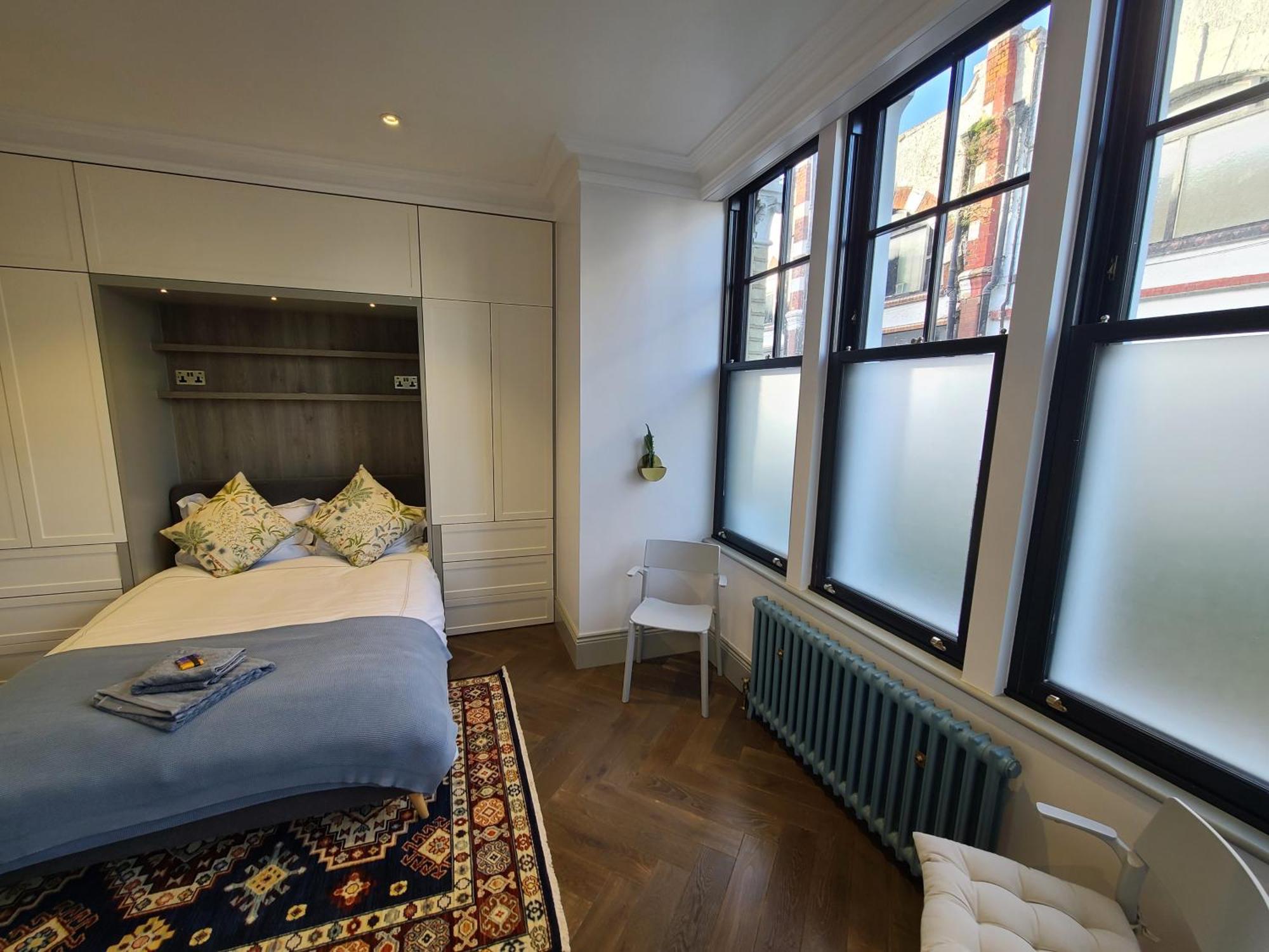 Boutique Linden Gardens 1st Floor And Loft *